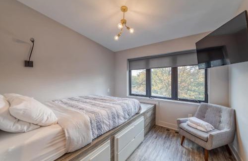 Burns Park House | Affordable Spotless Suite Ann Arbor