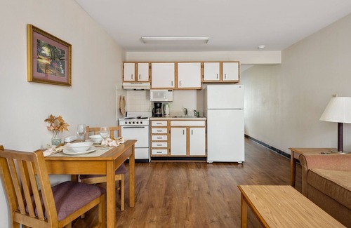 Conover Hotel | Affordable Suites Hickory/Conover