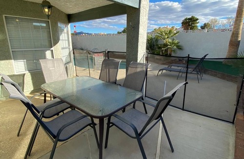 Green Valley North House | Affordable VILLA ROSA with private pool, 18mins driving to Las Vegas BLVD