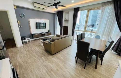 Medini Apartment | Afiniti@Gleneagles/Legoland 2RB walk5min QBUNNY Max8pax