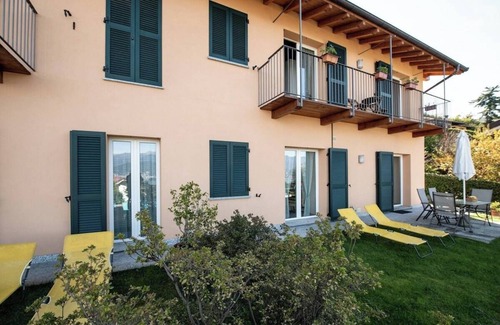 Stresa Apartment | Africa apartment over Stresa with lake view