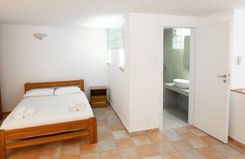 Agios Nikitas Apartment | Afroditi Apartment walking distance to the beach of Agios Nikitas.
