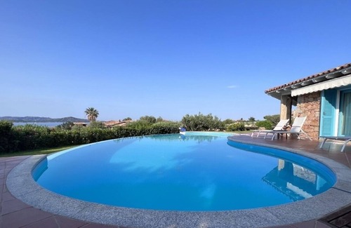 Puntaldia Villa | Agapanthus Villa with Private Pool - BeLocations