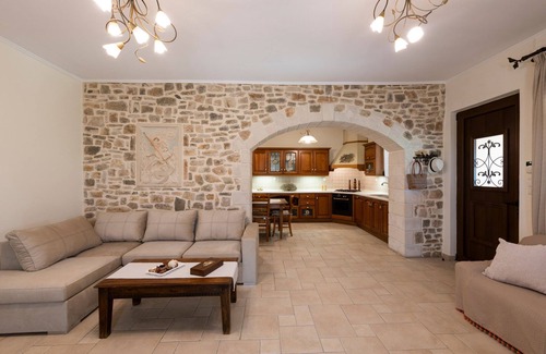 Filaki Villa | Ageri Traditional Villa. Life is better poolside!