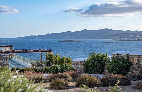 Nea Cryssi Akti House | Agia Irini Sunset Villa, 2 minutes walk from the beach of Agia Eirini
