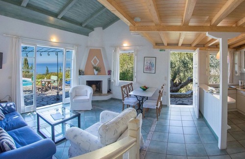 Agios Nikitas Villa | Agios Nikitas Villas