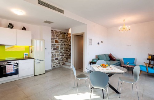 Likissa Villa | Agnantio Marion Villas - Apollon Seaview Retreat