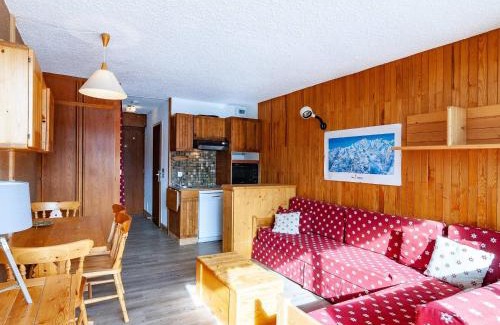 Meribel-Mottaret Apartment | Agréable appartement, proche des pistes, balcon, casier à skis - FR-1-355-23