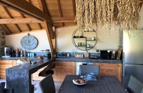 Thegra Bed & Breakfast | agréable chambre d hôte avec piscine et jacuzzi