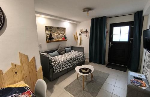 Le Bourg Apartment | agréable studio