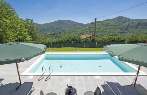 Tresana House | Agr. Castello della Mugazzena by Interhome