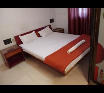 Chembur East Bed & Breakfast | AGRAWAL BHAVAN BUDGET Stay only for indians