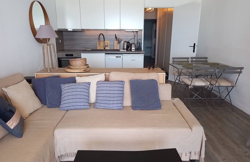 Saint-Cyr-sur-Mer Apartment | Agreable ET Confortable Appartement, VUE MER Superbe
