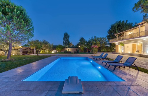 Pigadhakia Villa | Agricola Villa- Private villa with pool, 3 bedrooms with en-suite facilities.