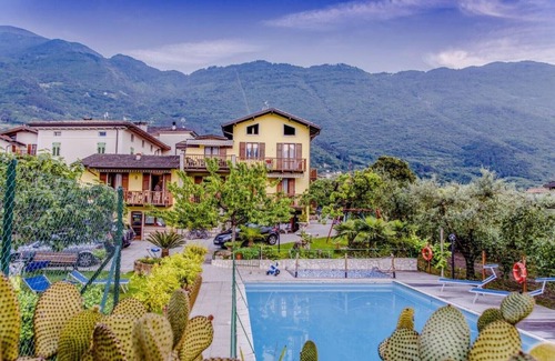 Bolognano-Vignole Apartment | AGRITUR MICHELOTTI ~ THREE-ROOM APARTMENT WITH 2 DOUBLE 4 + 2