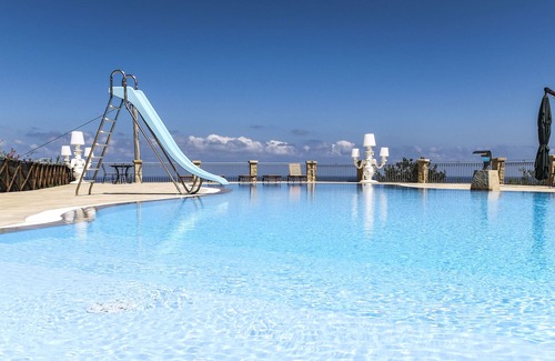 Lascari Apartment | Agriturismo Terrazze sul Tirreno, two rooms apartment with patio and sea view