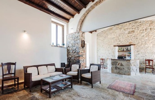 Collesano Hotel | Agriturismo Case Tabarani