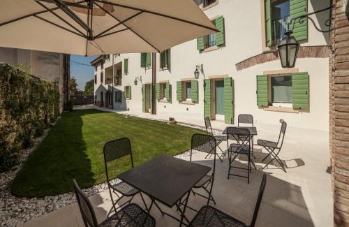 Nord-Ovest House | Agriturismo Corte Rondinella