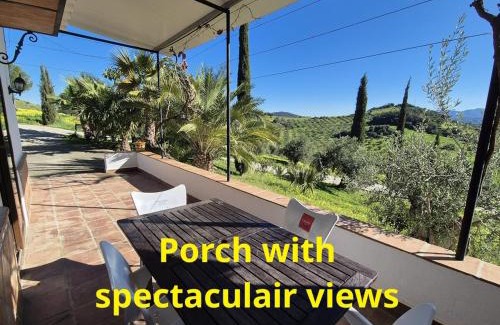 Tolox House | Agro tourism house GAUGUIN with pool Finca el Moralejo TOLOX