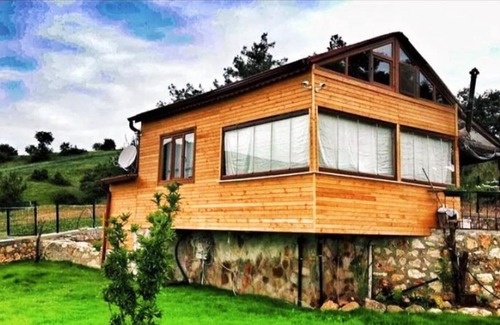 Yenisehir Ski Chalet | AHŞAP EV, DOĞAL YAŞAM, MÜKEMMEL DOĞA, KUŞ SESLERİ