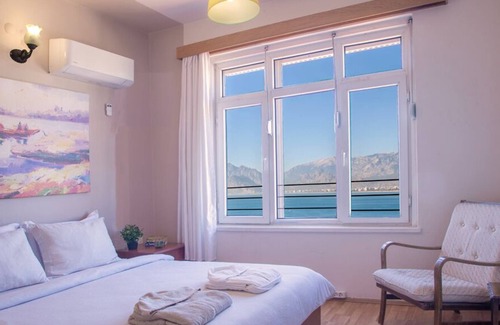 Kaleici Apartment | Aheste Simple Sea View Flat in Lovely Old Town