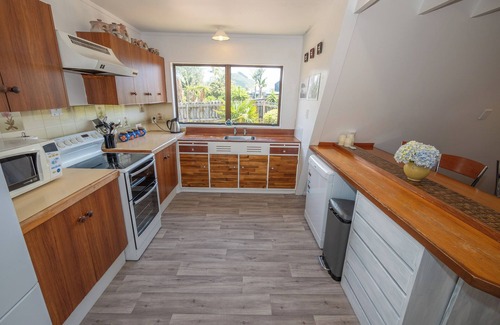 Ahipara House | Ahiparadise - Ahipara Holiday Home