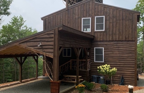 New Sharon House | AhKatyAh Cabin, An Oasis of Peace in the Woods