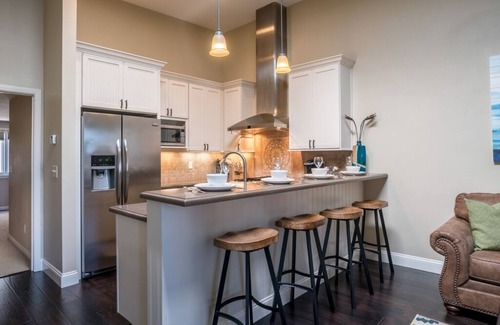 Pacific Grove House | Ain't Life Grand? - Pacific Grove House - Beach + Town