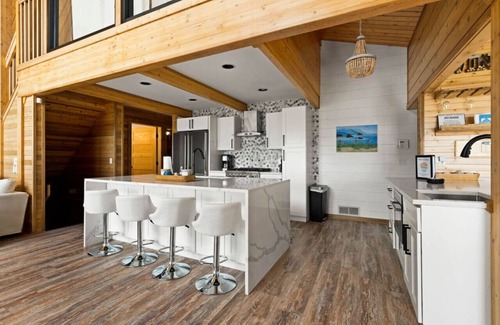 Port Sanilac House | Ainsley's Cove - Swim spa open all year!
