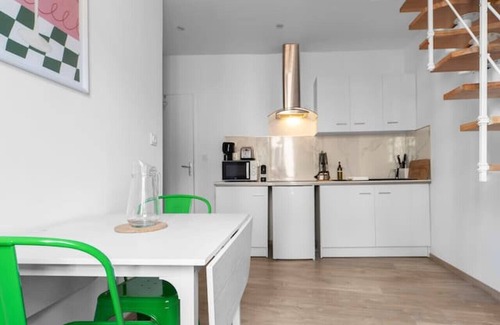 Cœur de Ville Apartment | Air-cond duplex apartment in the city center