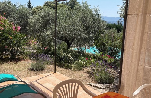 Saint-Saturnin-les-Apt House | Air-conditioned house with swimming pool, heart of the Luberon 5 people