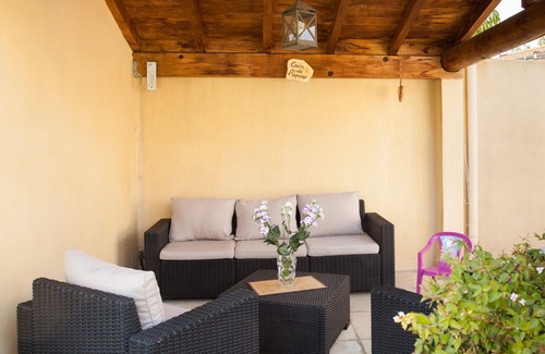 L'Isle-sur-la-Sorgue Villa | Air-conditioned house, very quiet swimming pool Provence Isle sur Sorgueberon