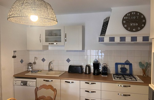 Boulbon House | Air-conditioned cottage at a fruit farmer-Li Fru