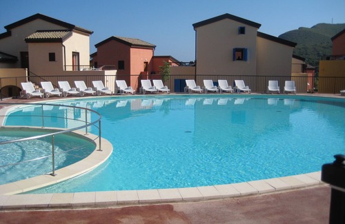 Lozari House | Air-conditioned DUPLEX, ideally located for exploring Corsica, beach 200 m