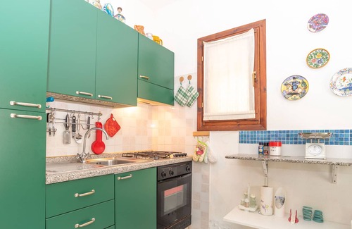 Agrustos House | Air-Conditioned Apartment Not Far From Beach with Patio, Balcony and Garden