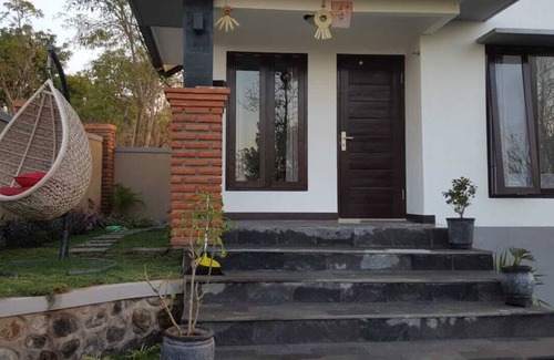 Bukti Villa | Air Sanih Spring Water, Sekumpul waterfall,