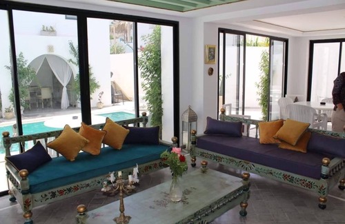 Kelibia House | AirBetter - Fabulous Stay at Dar Gino Kélibia - Triple
