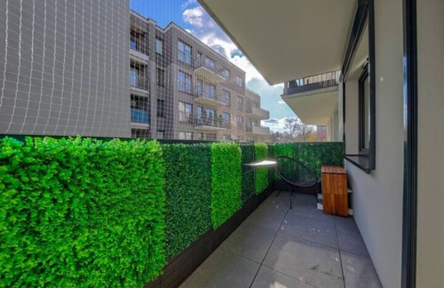 City Centre Apartment | Aircon Studio With Projector and Balcony Near Main Square