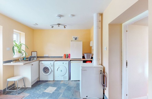 Castle Douglas Cottage | Airds of Kells House - a house that sleeps 8 guests in 4 bedrooms