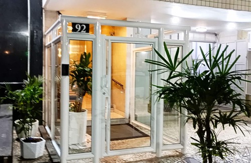 Zona Sul Apartment | AIRES 92, 3 BEDROOMS 3 BATHROOMS, i COPACABANA, FIRST BEACH COURT, POST 5 -