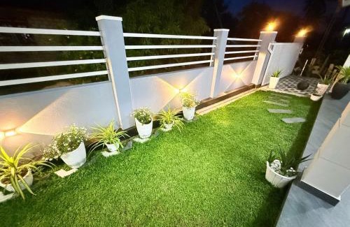 Katana House | Airport Heaven's Corner Home Stay Negombo