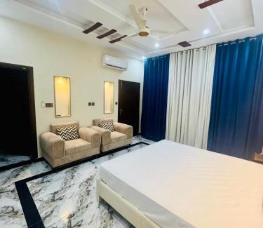 Fatehjang House | Airport View Guesthouse