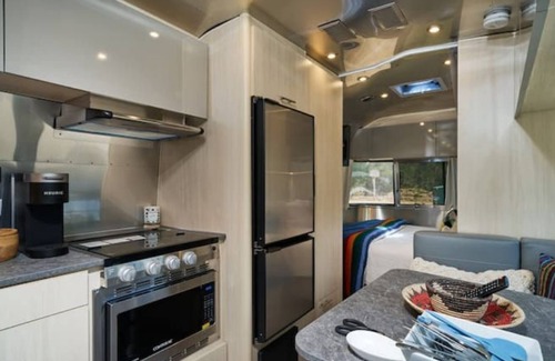Zuzax House | Airstream in Wild