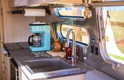 Valle House | Airstream with Bunk & Private Hot Tub (Unit L) - 6 Person Airstream with Bunkbed