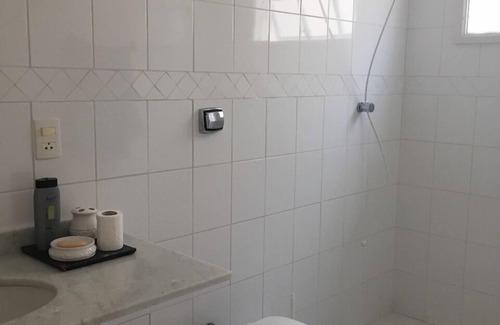 Jardim Centenario House | Airy house in a prime location in Guarujá on Enseda beach.