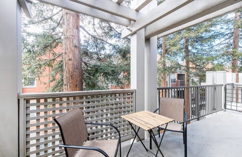 Santa Clara Apartment | Airy Santa Clara 2BR w/Parking, W/D, walk to Groceries, by Blueground