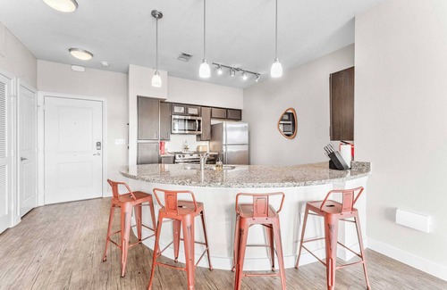 Windsor Park Apartment | Airy SoCo 2BR King Suite w/GymPickleballLaundry