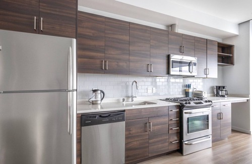 Civic Center Apartment | Airy Soma 1BR w/Pool, Yoga & Spa, nr Station & Bars, by Blueground