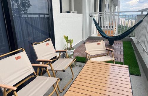 Putrajaya Apartment | Aisha staycation wifi big patio Putrajaya