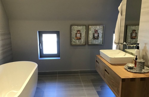Caherdaniel House | Ait Mhaire is Luxury on the Ring of Kerry 20 minutes from Waterville Golfing